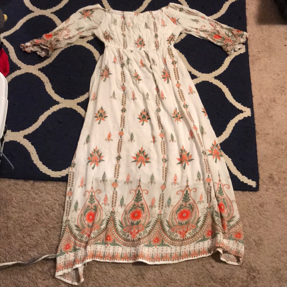 Maxi dress, worn ONCE!